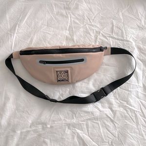 66 Degree North Bum Bag - Rose Sand